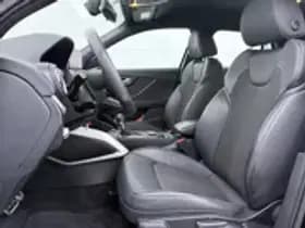 Audi Q2 35 TFSI S-line thumbnail 17