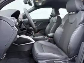 Audi Q2 35 TFSI S-line thumbnail 5