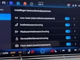 Volkswagen Golf 1.5 eHybrid Life Edition thumbnail 12