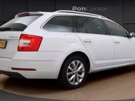 Škoda Octavia Combi 1.5 TSI Greentech Edition thumbnail 6