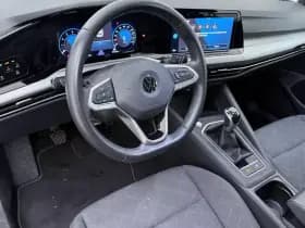 Volkswagen Golf 1.0 TSI Life thumbnail 4