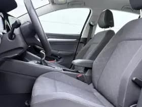 Volkswagen Golf 1.0 TSI Life thumbnail 5