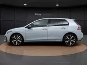 Volkswagen Golf thumbnail 23