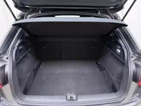 Audi Q2 35 TFSI S-line thumbnail 9