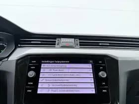 Volkswagen Passat thumbnail 11