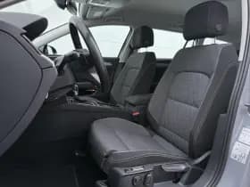 Volkswagen Passat thumbnail 5