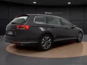 Volkswagen Passat thumbnail 15