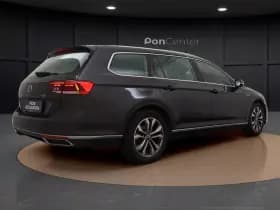 Volkswagen Passat thumbnail 6