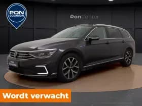 Volkswagen Passat thumbnail 2