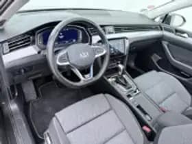 Volkswagen Passat thumbnail 13