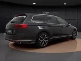 Volkswagen Passat thumbnail 15