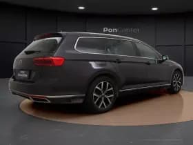 Volkswagen Passat thumbnail 6