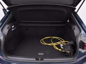 CUPRA Born thumbnail 9