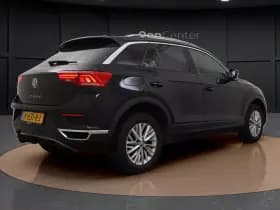 Volkswagen T-Roc thumbnail 6