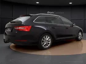 Škoda Superb thumbnail 6