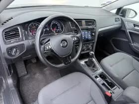 Volkswagen Golf thumbnail 4