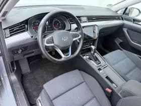 Volkswagen Passat thumbnail 4