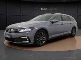 Volkswagen Passat thumbnail 9