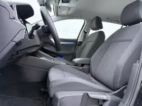 Volkswagen Golf thumbnail 5