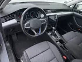 Volkswagen Passat thumbnail 13