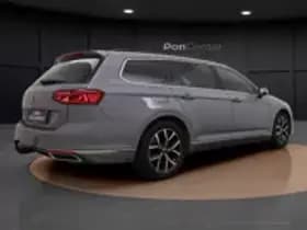 Volkswagen Passat thumbnail 15