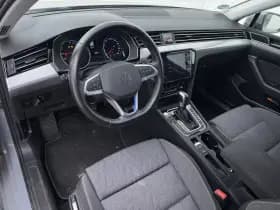 Volkswagen Passat thumbnail 4