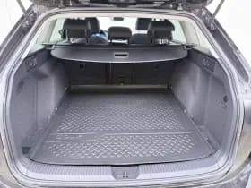 Volkswagen Golf thumbnail 9