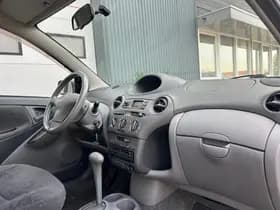 Toyota Yaris 1.3-16V VVT-i Sol thumbnail 7