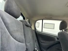 Toyota Yaris 1.3-16V VVT-i Sol thumbnail 9