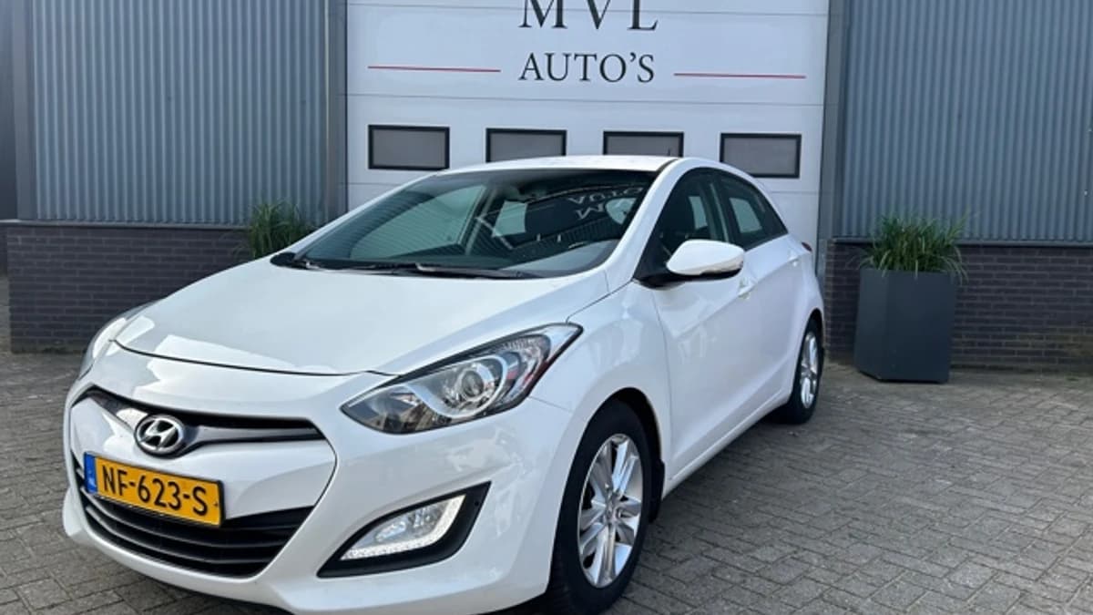 Hyundai I30 1.6 GDI i-Vision — foto 1