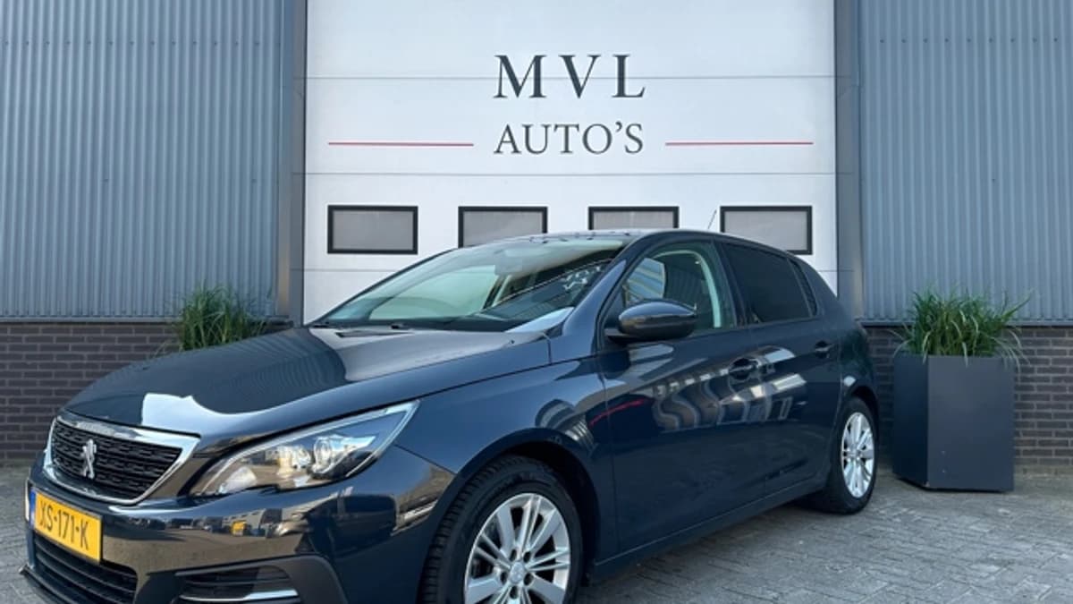 Peugeot 308 1.2 PureTech Blue Lease — foto 1