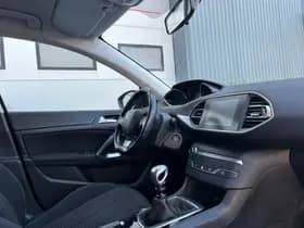 Peugeot 308 1.2 PureTech Blue Lease thumbnail 6