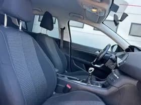 Peugeot 308 1.2 PureTech Blue Lease thumbnail 7