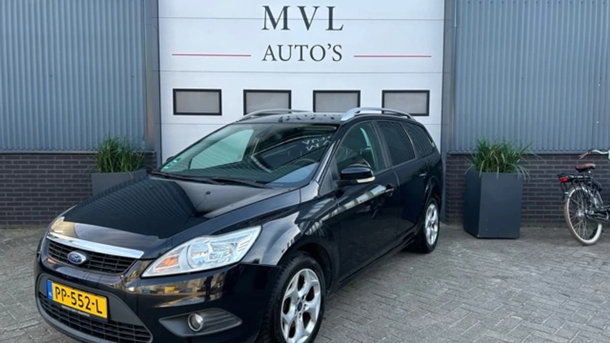Ford Focus Wagon 1.6-16V Futura — foto 1