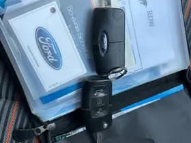 Ford Focus Wagon 1.6-16V Futura thumbnail 12