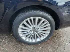 Opel Astra Sports Tourer thumbnail 7
