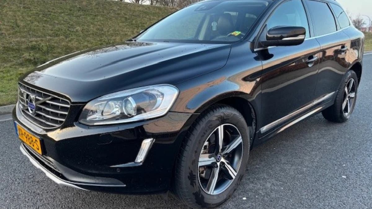 Volvo XC60 — foto 1