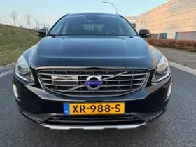 Volvo XC60 thumbnail 3