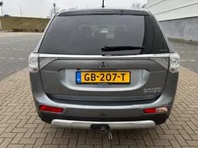 Mitsubishi Outlander thumbnail 8