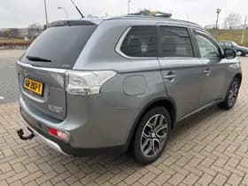 Mitsubishi Outlander thumbnail 9