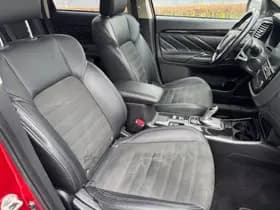 Mitsubishi Outlander thumbnail 12