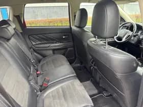 Mitsubishi Outlander thumbnail 14