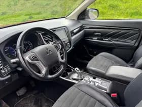 Mitsubishi Outlander thumbnail 16