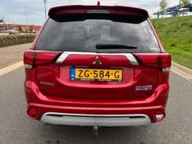 Mitsubishi Outlander thumbnail 8