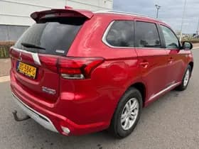 Mitsubishi Outlander thumbnail 9