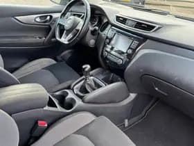 Nissan Qashqai thumbnail 8