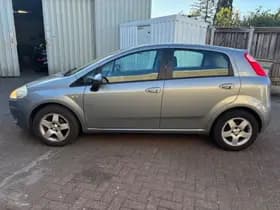 Fiat Punto thumbnail 4