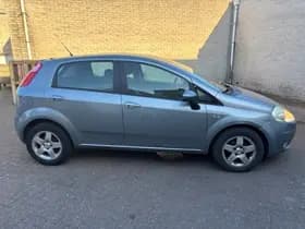 Fiat Punto thumbnail 8