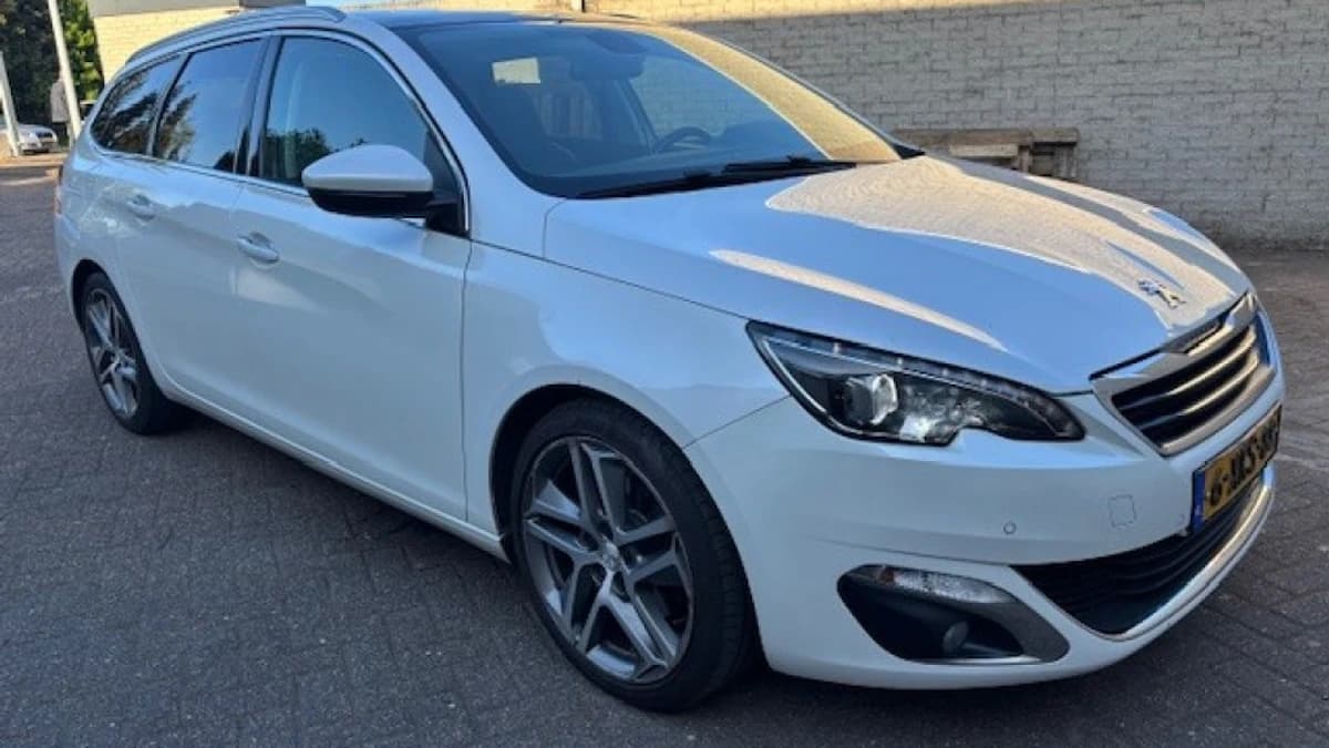 Peugeot 308 — foto 1