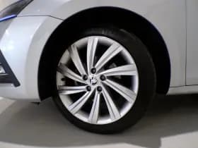 Škoda Octavia thumbnail 5